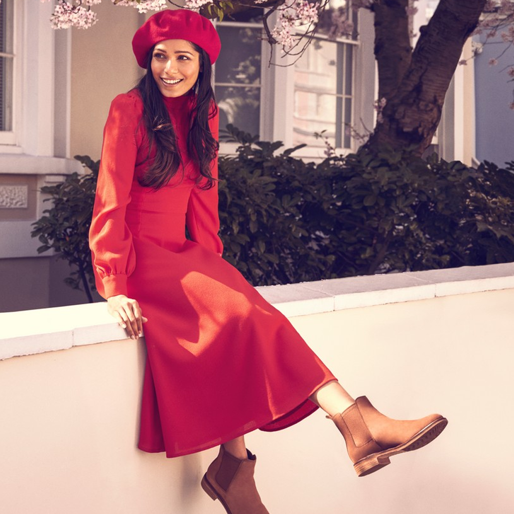 Clarks Autumn/Winter 2019 Campaign Featuring Alexander Skarsgård and Freida Pinto-4